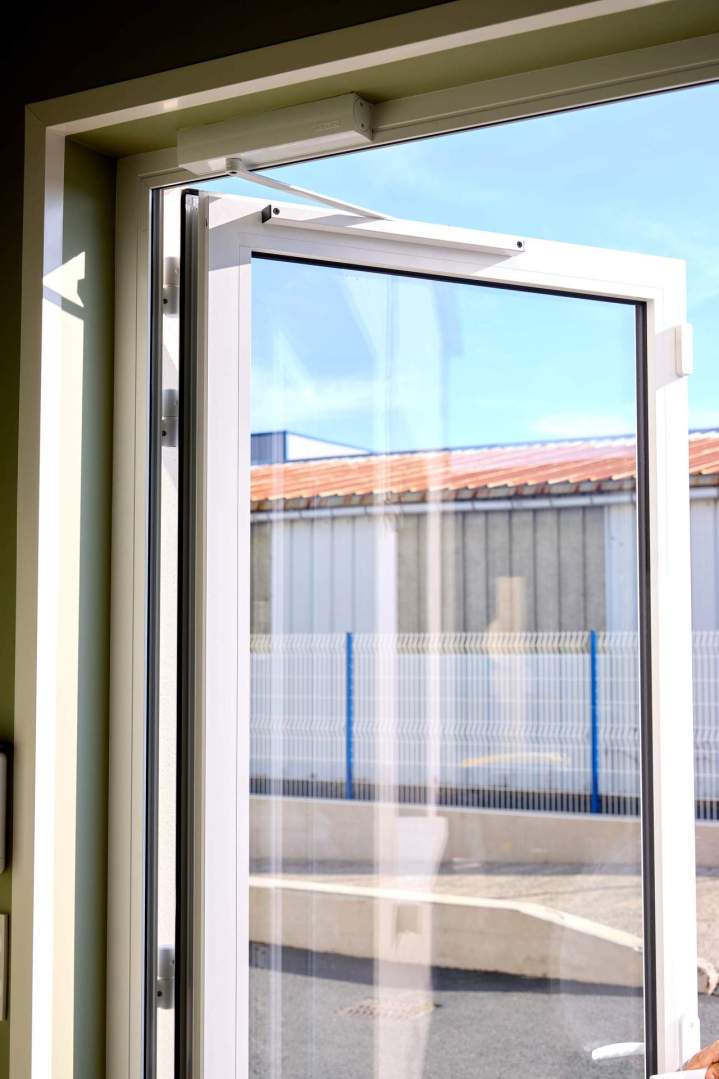 Service de dépannage réactif pour toute urgence en vitrerie